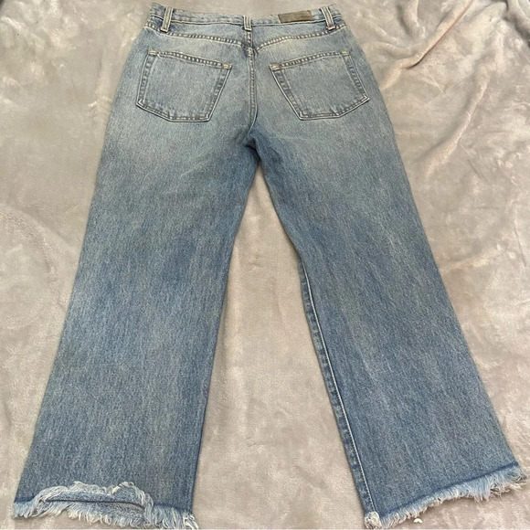 CARMAR Chara Emelia Distressed Button Fly Ripped Raw Hem Jeans 21194 - Picture 2 of 11